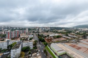 Image 24 - 878378