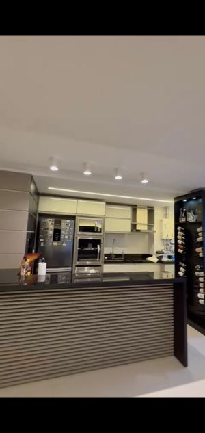 Image 4 - 878378
