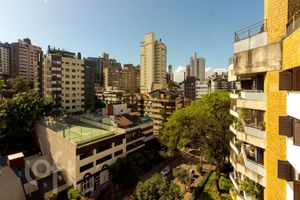 Image 37 - 878379