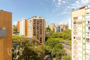Image 6 - 878379