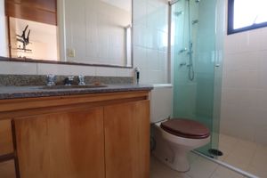 Image 8 - 878390