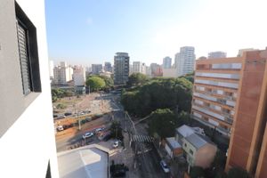 Image 12 - 878390