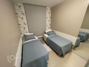 Image 9 - 878401