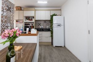 Image 17 - 878402