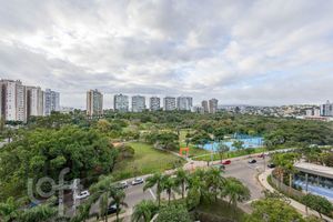 Image 6 - 878403