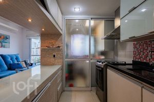 Image 8 - 878403
