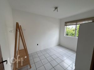 Image 13 - 878410