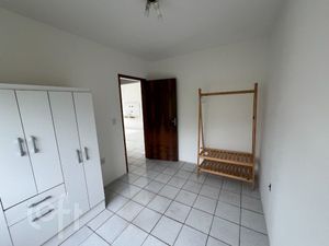 Image 15 - 878410