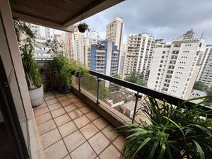 Image 8 - 878412