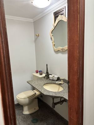 Image 12 - 878412