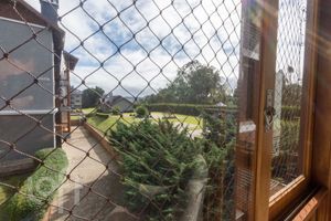 Image 15 - 878413