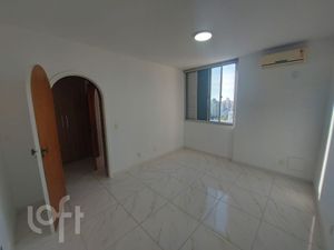Image 33 - 878419