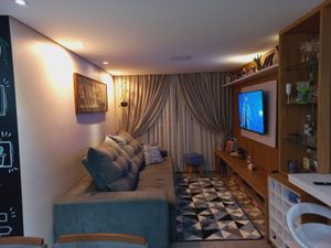 Image 9 - 878429