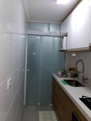 Image 8 - 878429