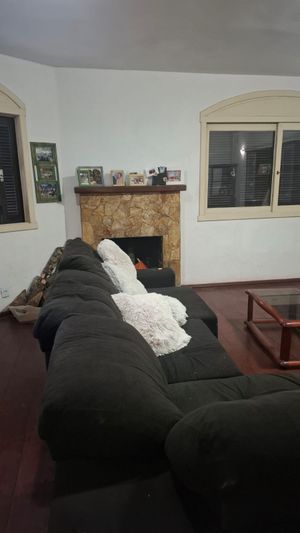 Image 1 - 878431