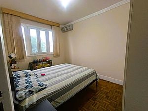 Image 18 - 878434