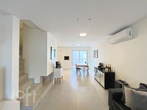 Image 6 - 878435