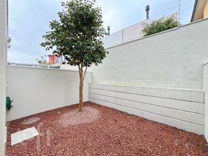 Image 35 - 878435