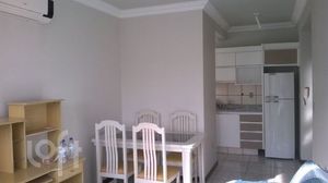 Image 21 - 878443