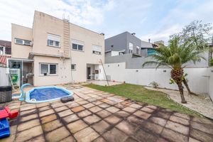 Image 4 - 878459