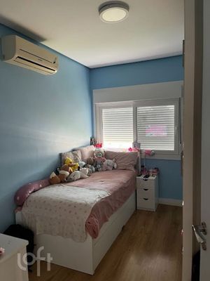 Image 19 - 878460