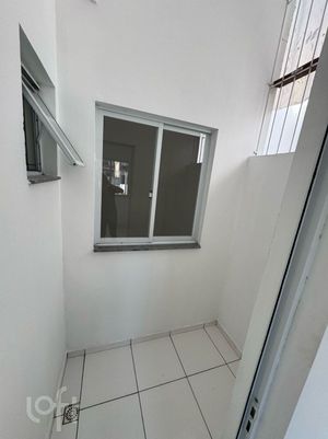 Image 3 - 878464