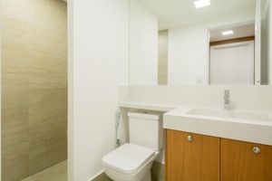 Image 13 - 878465
