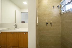 Image 16 - 878465