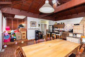 Image 20 - 878466