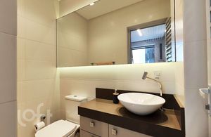 Image 7 - 878467
