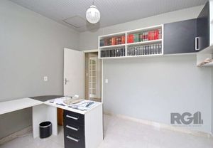 Image 18 - 878487