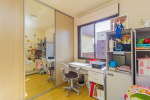 Image 16 - 878488