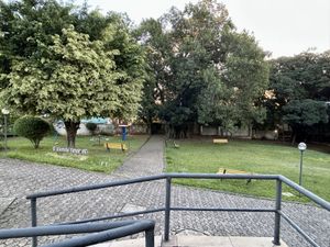 Image 18 - 878491