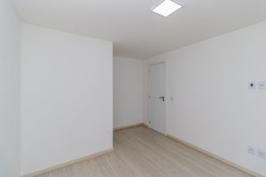 Image 15 - 878494