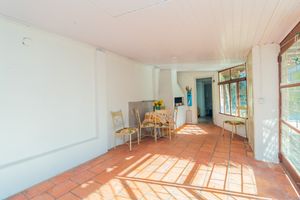 Image 8 - 878495