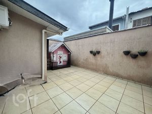 Image 17 - 878546