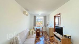 Image 21 - 878548