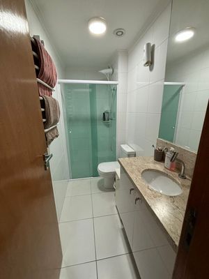 Image 11 - 878554