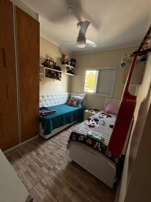 Image 15 - 878554