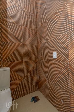 Image 17 - 878561