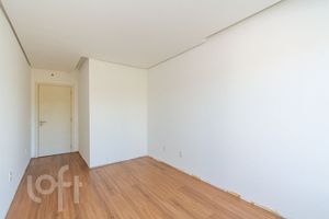 Image 15 - 878561