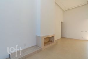 Image 4 - 878561