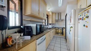 Image 13 - 878569