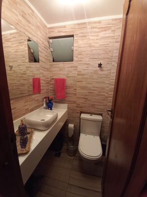 Image 15 - 878571