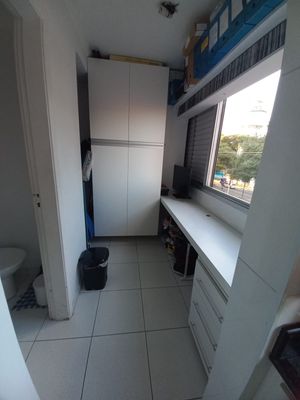 Image 8 - 878571