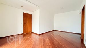 Image 13 - 878573