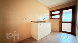Image 9 - 878573