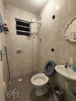 Image 8 - 878575
