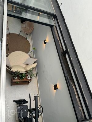 Image 9 - 878576