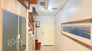 Image 17 - 878583